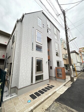 ヒューゲルハイム三軒茶屋の物件外観写真